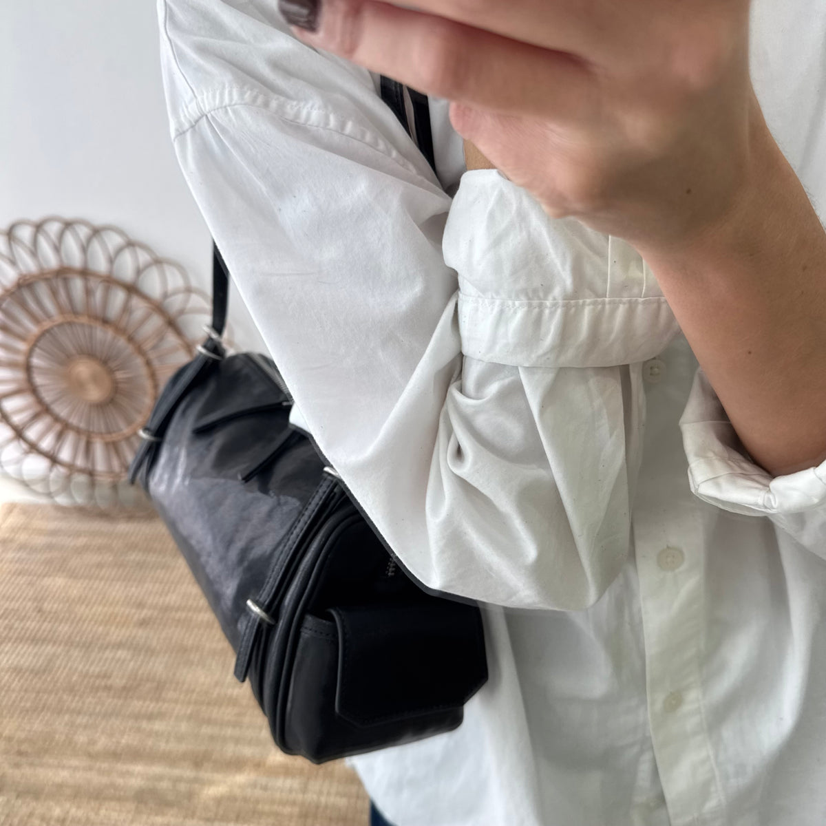 Bolso barrel bolsillos negro