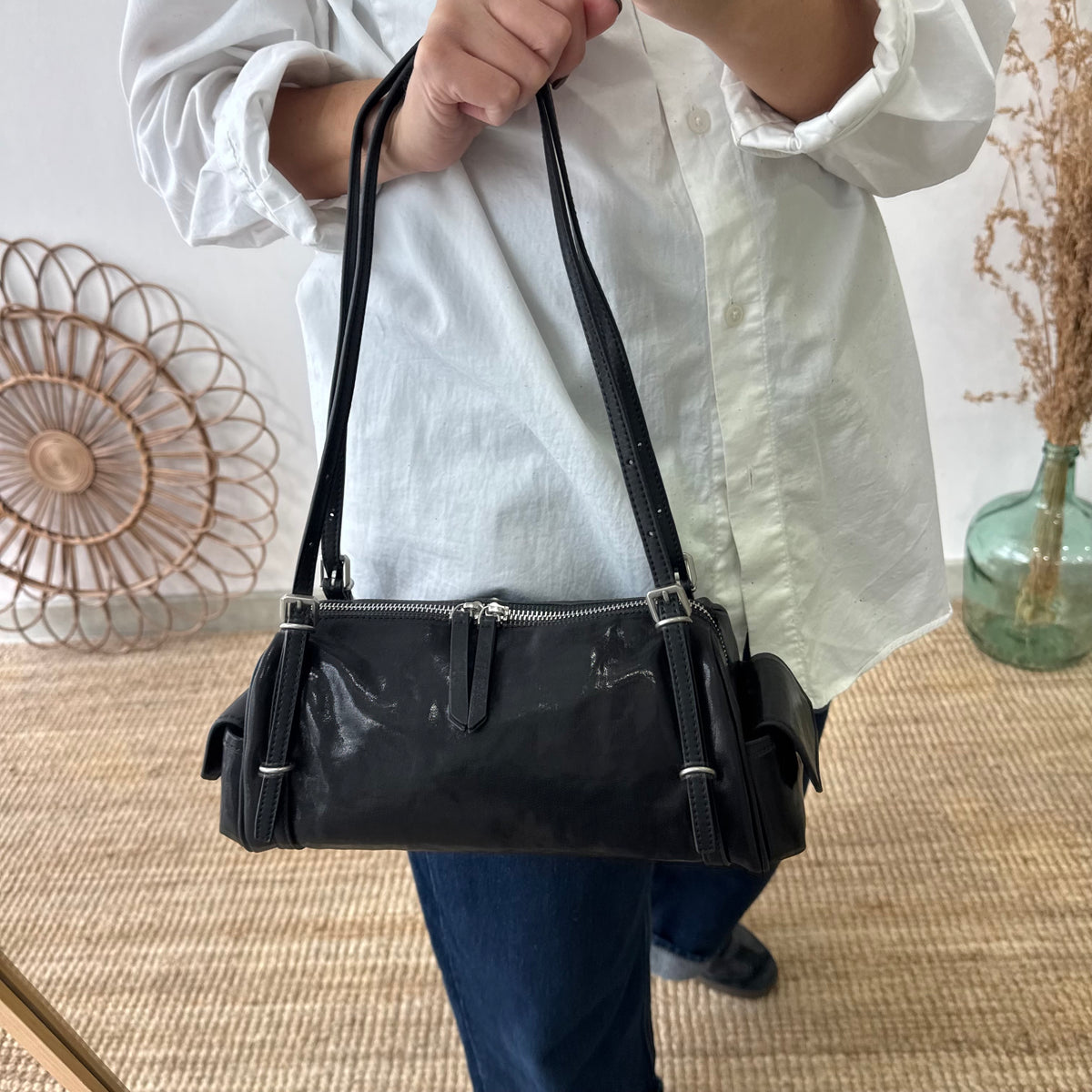 Bolso barrel bolsillos negro