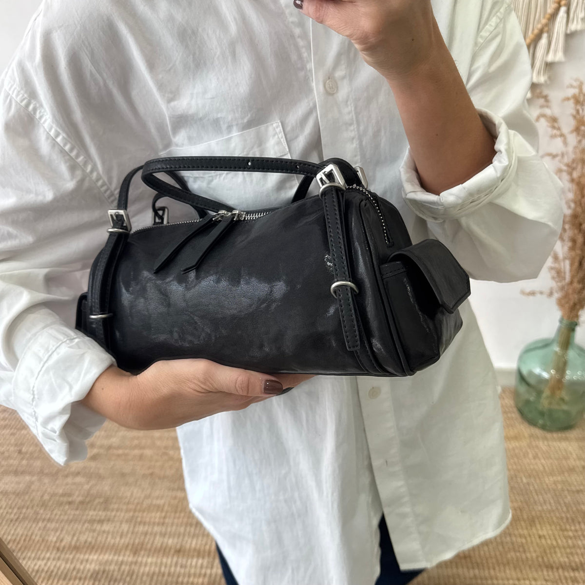 Bolso barrel bolsillos negro