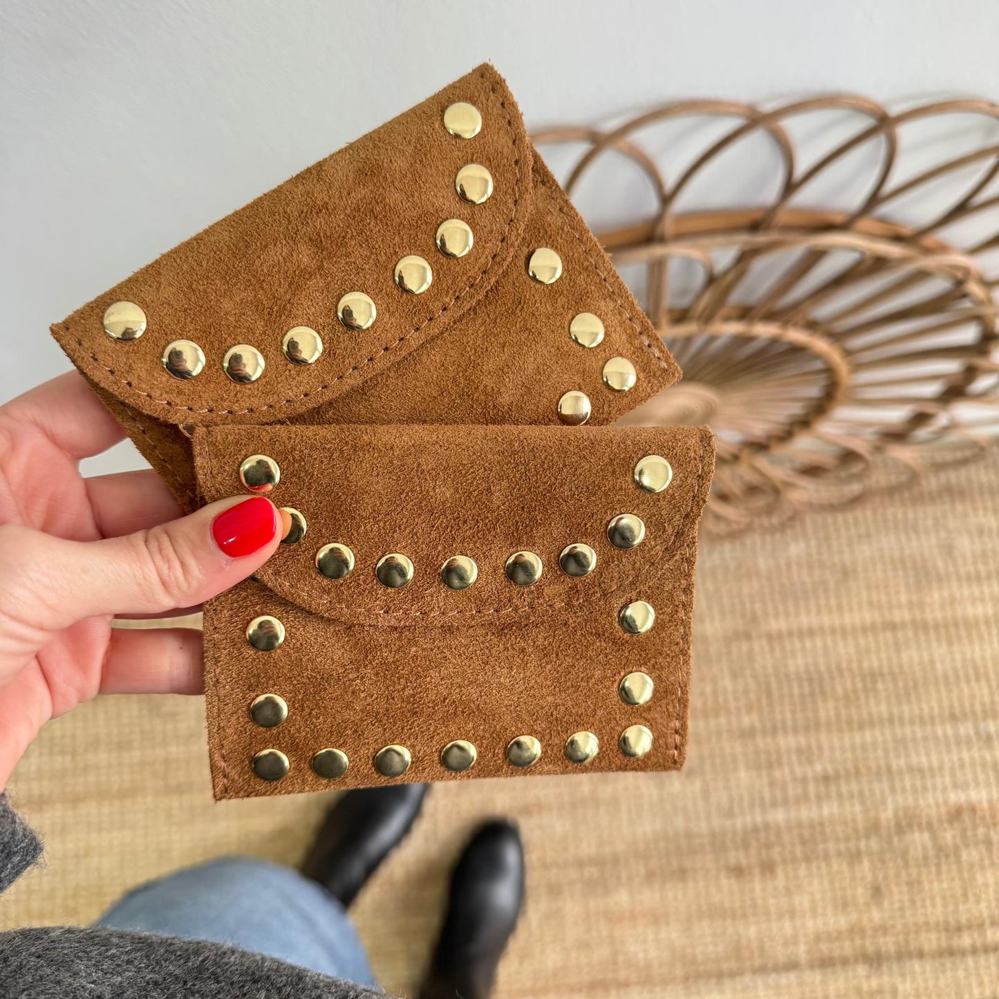 1 MONEDERO TACHAS SERRAJE