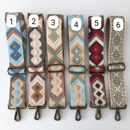 PACK REGALO BANDOLERA TACHUELAS ANTE CAMEL PERSONALIZADO