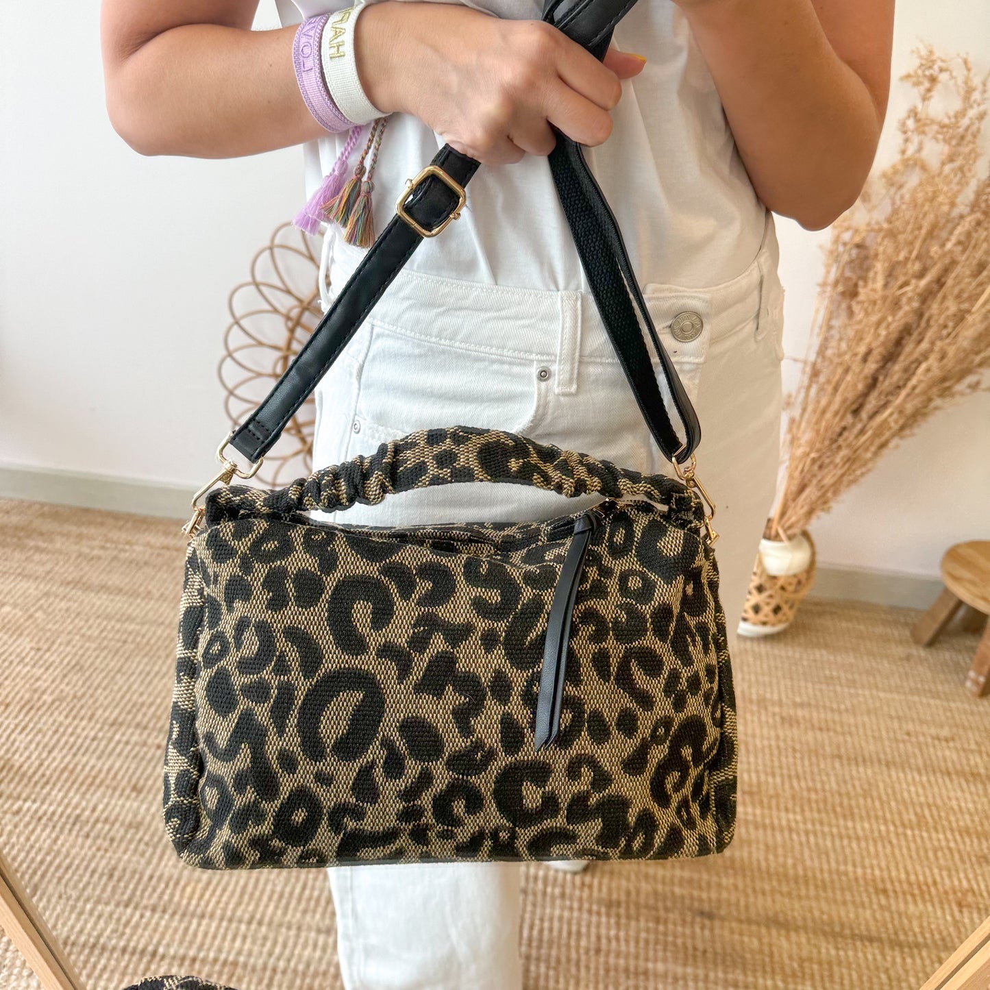 Bolso asa mano PU animal print negro