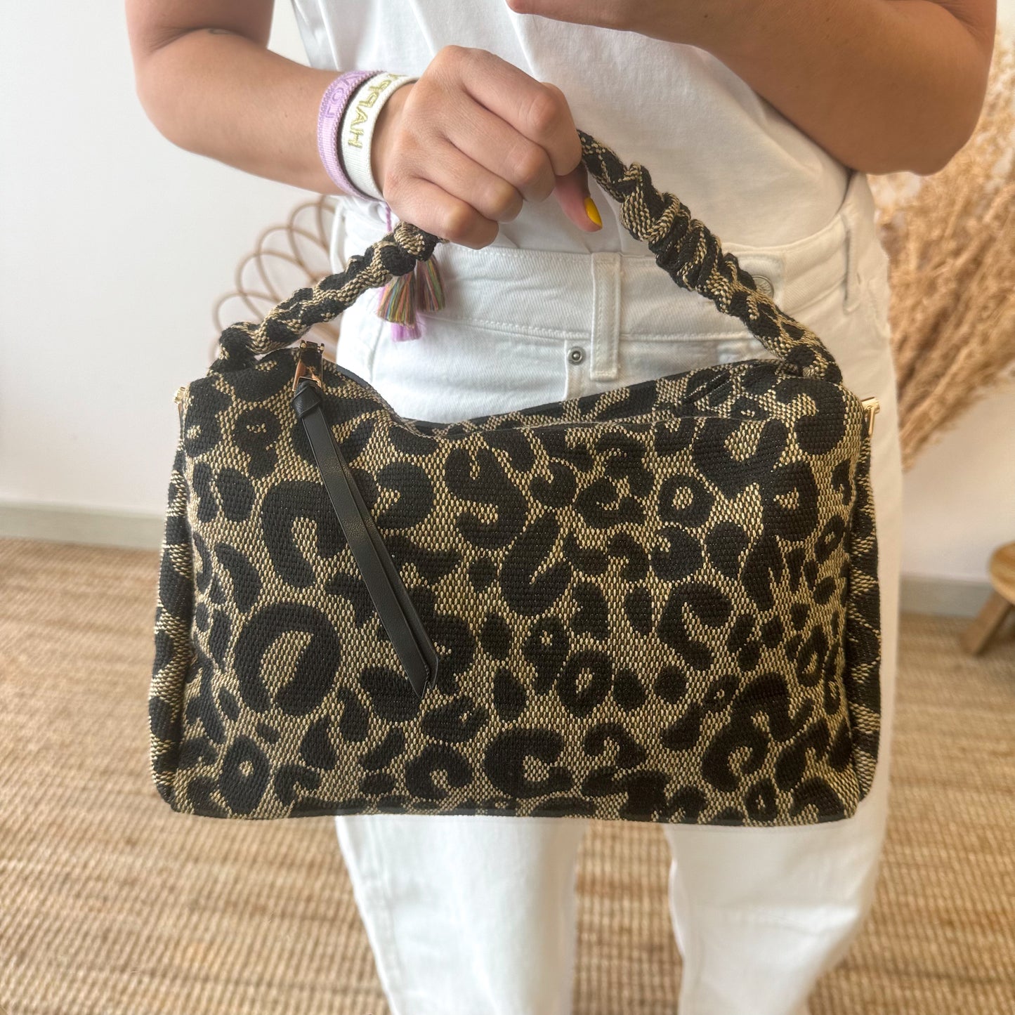 Bolso asa mano PU animal print negro