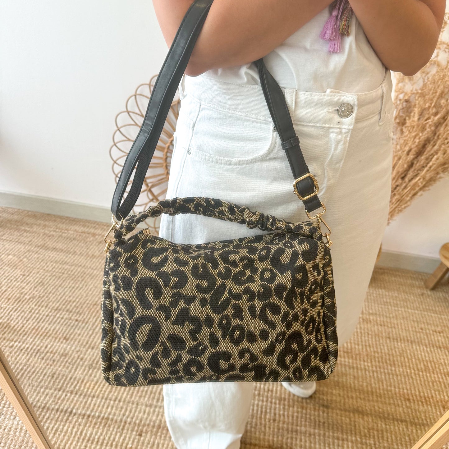 Bolso asa mano PU animal print negro