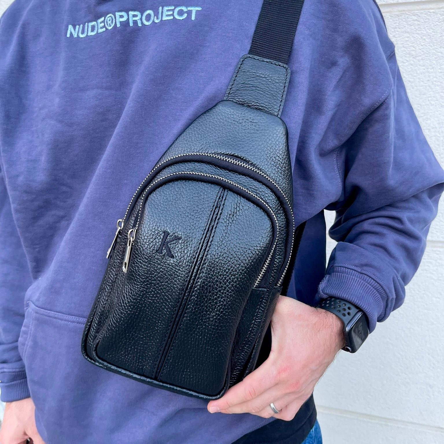 Bolso mochila negro personalizado iniciales bordadas – Bubbleshopbcn
