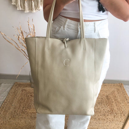 Bolso grande piel  beige personalizado iniciales bordadas