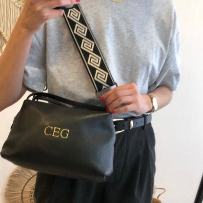 Bolso ovalado piel negro